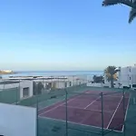 Precioso Rincon Entre El Mar Y Volcanes