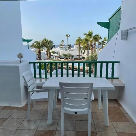 Precioso Rincon Entre El Mar Y Volcanes *