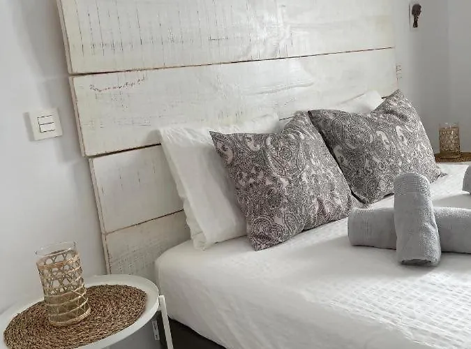 Precioso Rincon Entre El Mar Y Volcanes Costa Teguise